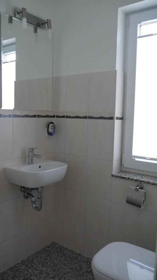Stadtnahe Komfortferienwohnung Fuer Familien Und Geschaeftsreisende 希尔德斯海姆 外观 照片