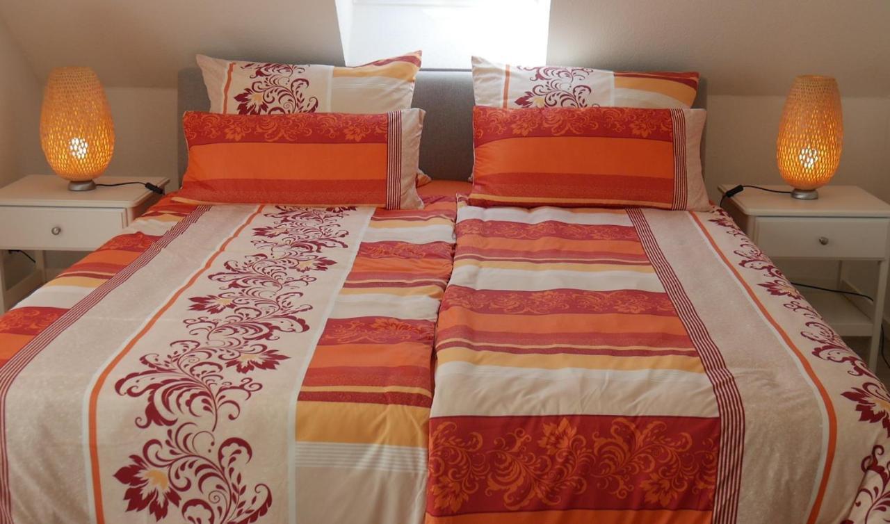 Stadtnahe Komfortferienwohnung Fuer Familien Und Geschaeftsreisende 希尔德斯海姆 外观 照片